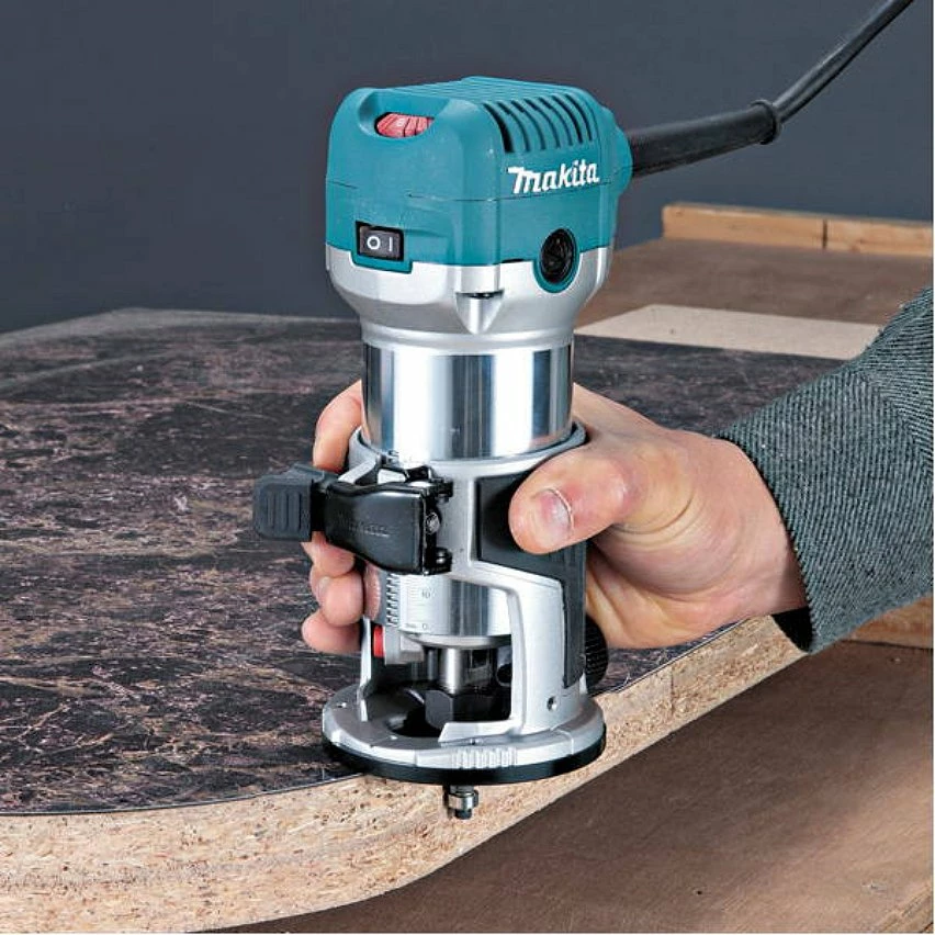 Deals 😀 Affleureuse défonceuse multifonctions MAKITA 710W RT0700CX3J 🧨 6 Deals 😀 Affleureuse défonceuse multifonctions MAKITA 710W RT0700CX3J 🧨 – Image 6