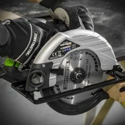 Budget 🤩 Scie circulaire 1200W avec lame de 185mm - Constructor PROMOTIONAL 🧨 -Sam Outillage STORE 5411074215514 5