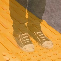 Best deal 👏 PrimeMatik Pavé revêtement de sol tactile pour personnes aveugles 25x25cm avec cercles d'arrêt jaune 10-pack 👏 -Sam Outillage STORE 8434852046442 5 1