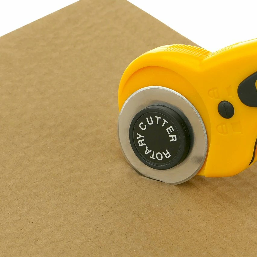 Cheap 🎉 PrimeMatik Cutter rotatif avec lame circulaire de 45 mm. Coupe pivotante pour tissus et papier 🔔 4 Cheap 🎉 PrimeMatik Cutter rotatif avec lame circulaire de 45 mm. Coupe pivotante pour tissus et papier 🔔 – Image 4